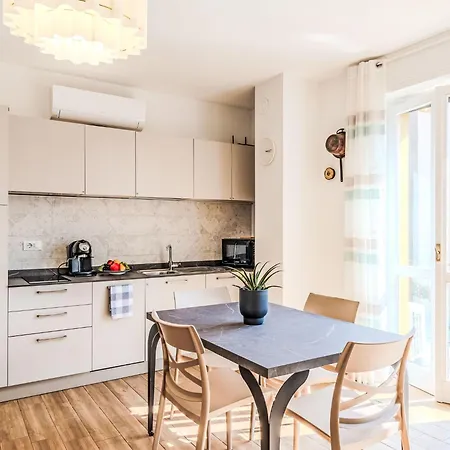 Casa Di Edi By Interhome Apartamento Dervio